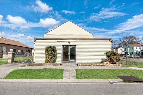 1637 SERE Street New Orleans LA 70122