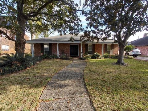 8805 HERMITAGE Place River Ridge LA 70123