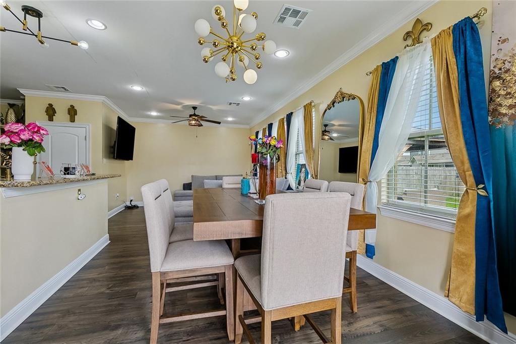2329 E VILLAGE Court