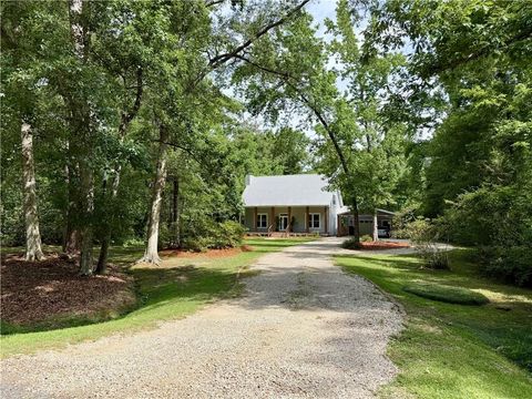 Photo of 111 JASMINE Drive, Covington, LA 70433 (MLS # 2559669)