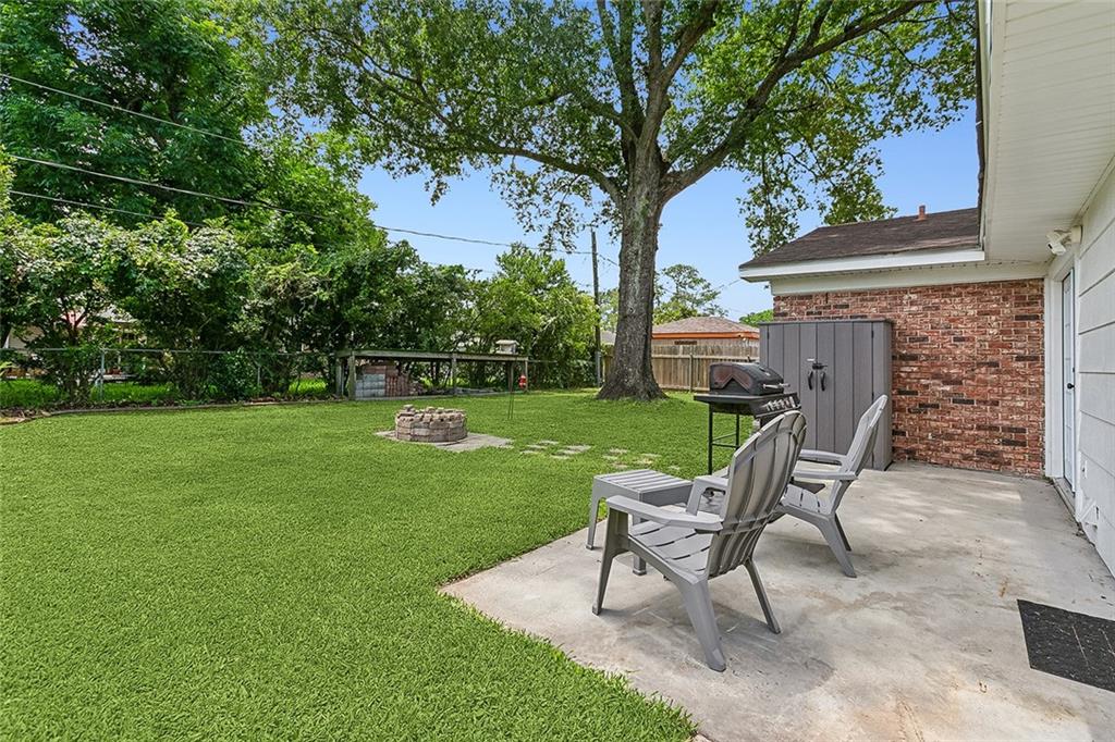 Gretna, Louisiana 70056, United States, 3 Bedrooms Bedrooms, ,2 BathroomsBathrooms,Residential,Pending,55064