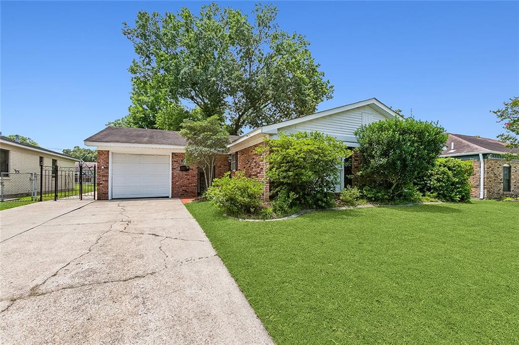 Gretna, Louisiana 70056, United States, 3 Bedrooms Bedrooms, ,2 BathroomsBathrooms,Residential,Pending,55064