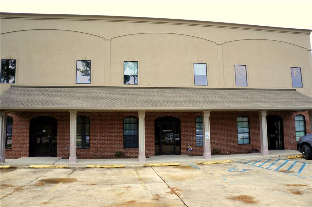 Photo 1 of 14 — 21385 MARION Lane B, Mandeville, LA 70471