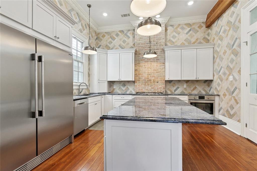 1430 N DERBIGNY Street