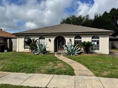 Photo of 7320 DALEWOOD Road, New Orleans, LA 70126 (MLS # 2561514)