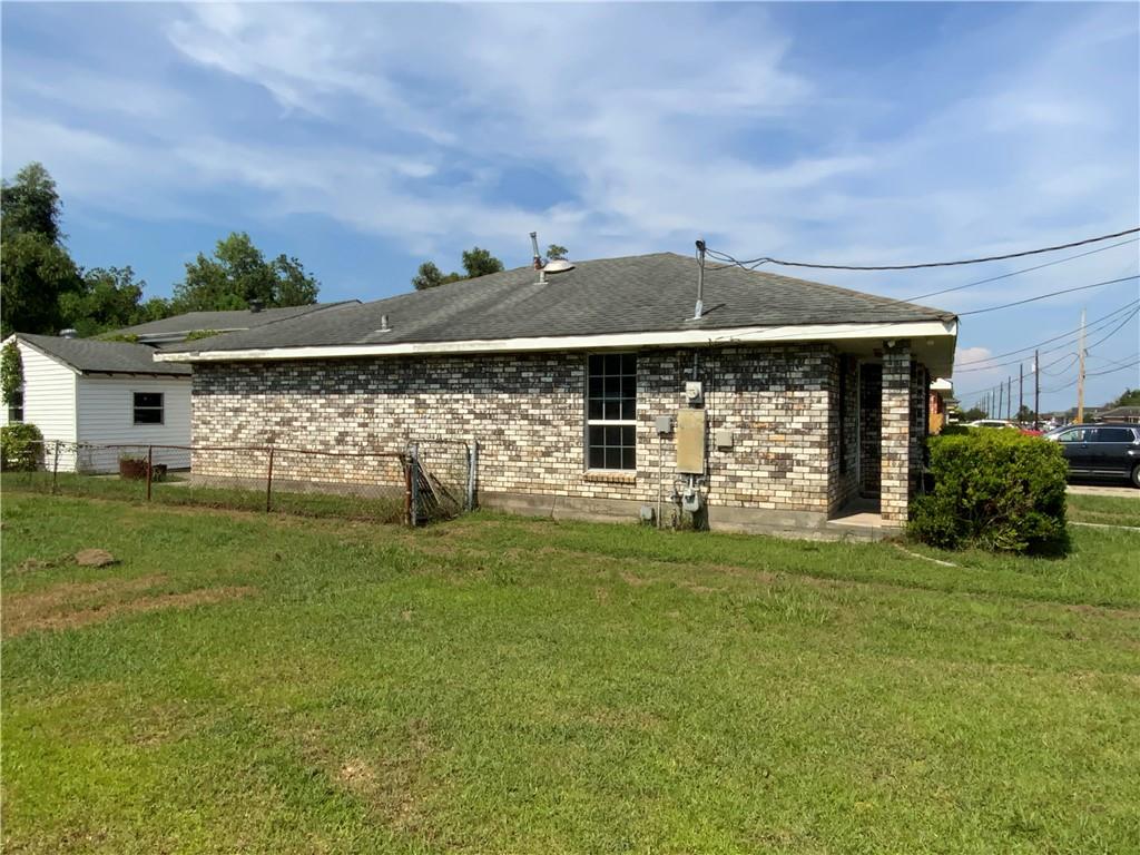 3208 MAUREEN Lane