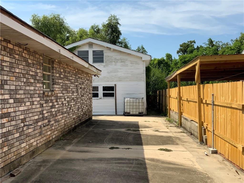 3208 MAUREEN Lane