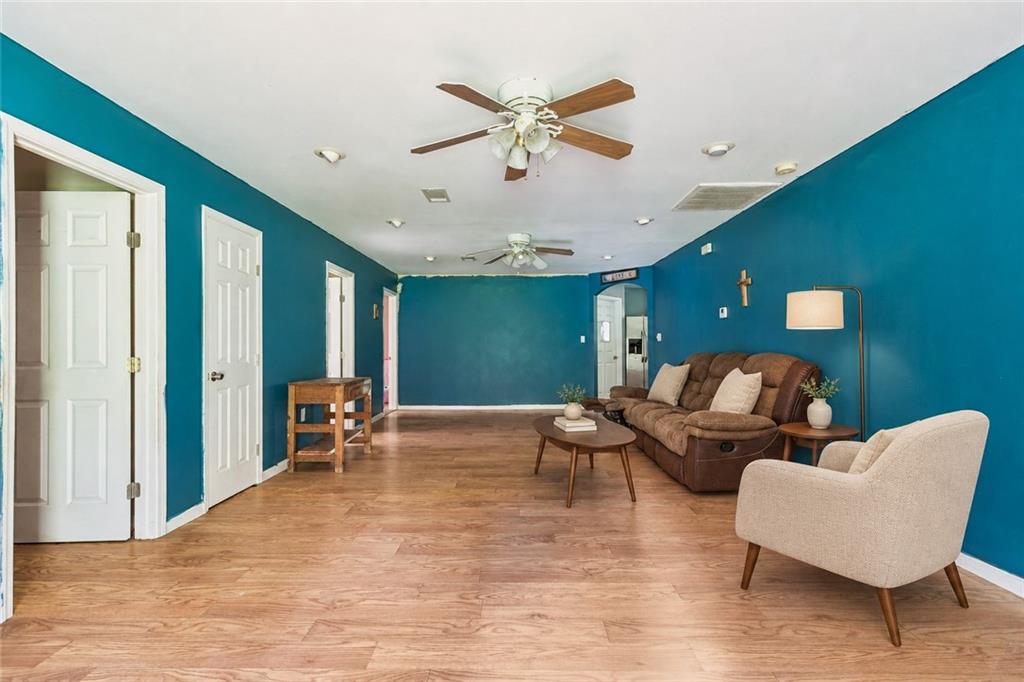 16342 JOHNS Drive