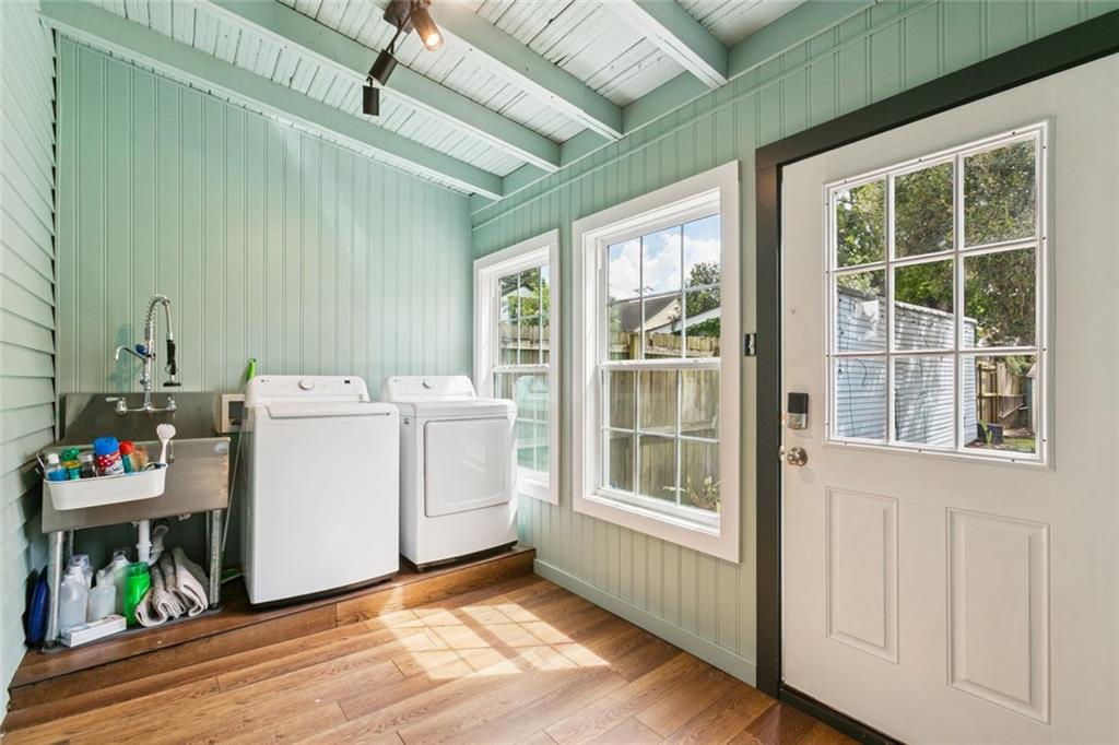 New Orleans, Louisiana 70118, United States, 3 Bedrooms Bedrooms, ,2 BathroomsBathrooms,Residential,Active,189848