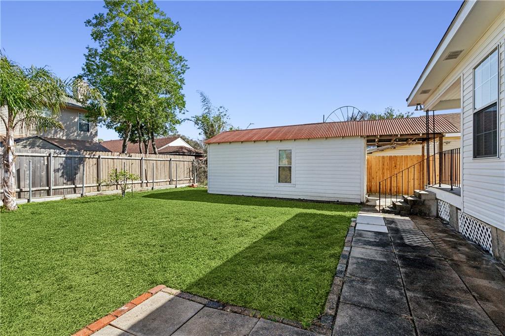 Metairie, Louisiana 70001, United States, 3 Bedrooms Bedrooms, ,2 BathroomsBathrooms,Residential,Pending,63949