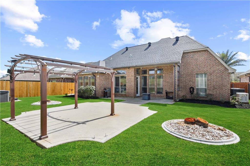 273 CYPRESS LAKES Drive