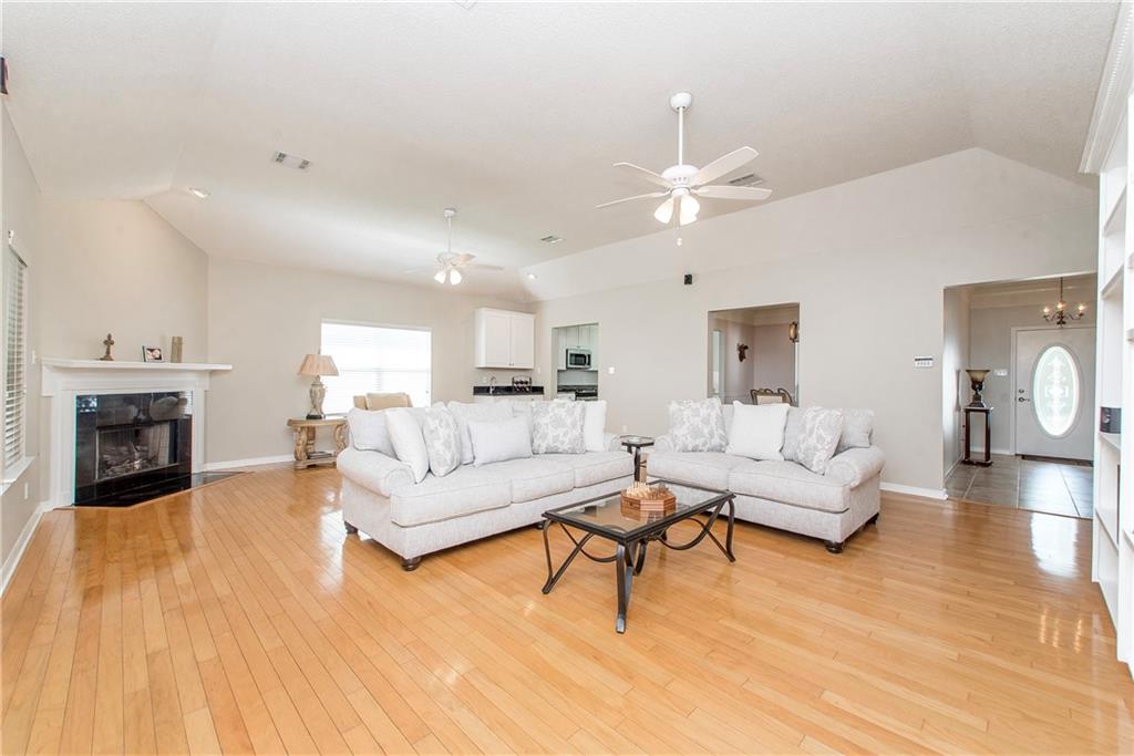 201 COLONIAL CLUB Drive