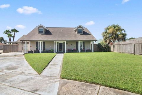 2 KEPLAR Court Kenner LA 70065