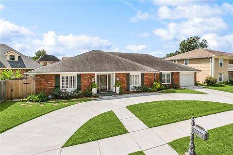 7400 ASHBORNE Drive Harahan LA 70123