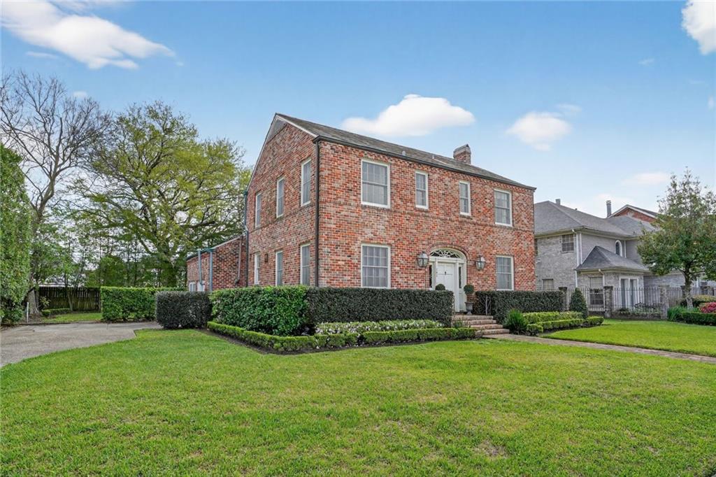 141 HOMESTEAD Avenue