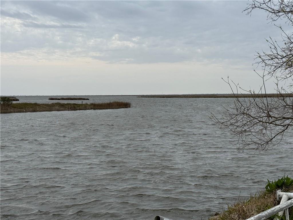 New Orleans, Louisiana 70129, United States, 2 Bedrooms Bedrooms, ,1 BathroomBathrooms,Residential,Active,145120