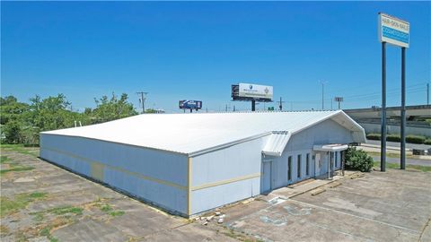59 WESTBANK EXPRESSWAY Gretna LA 70053