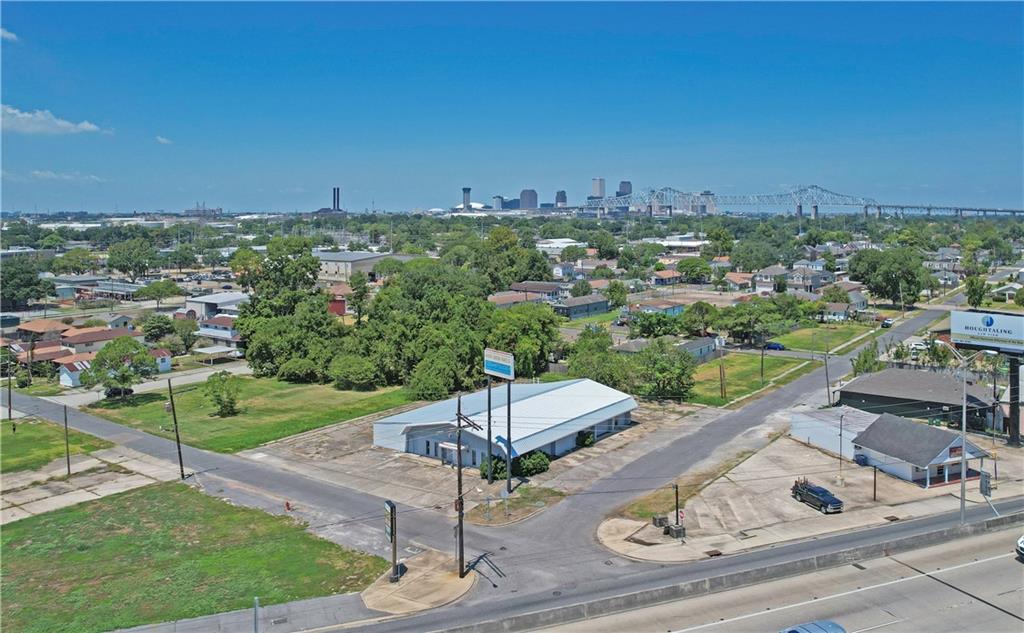 59 WESTBANK EXPRESSWAY
