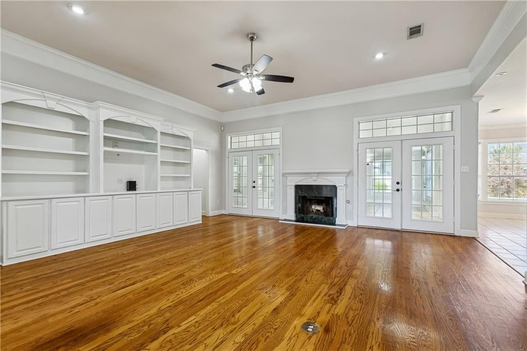 7029 EDGEWATER Drive