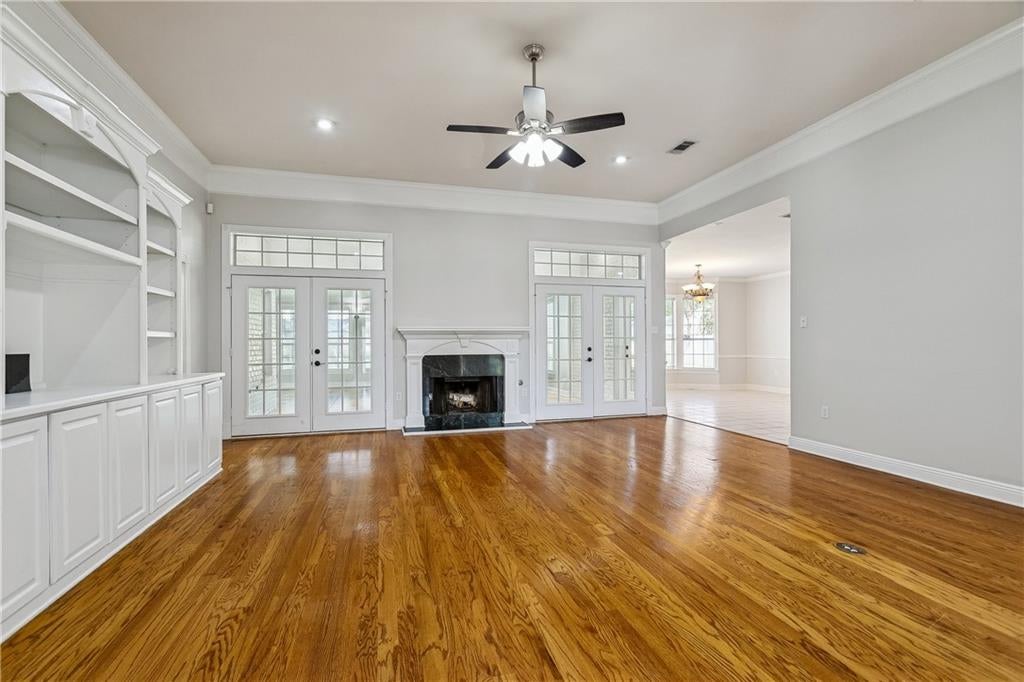 7029 EDGEWATER Drive