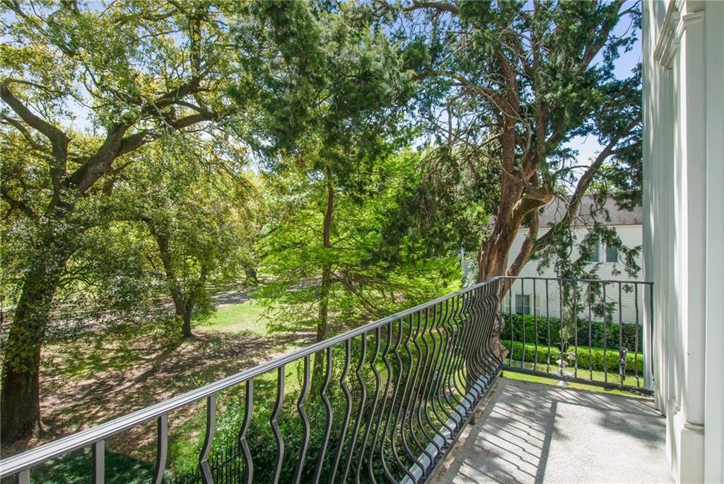 New Orleans, Louisiana 70118, United States, 4 Bedrooms Bedrooms, ,4 BathroomsBathrooms,Residential,Active,102084