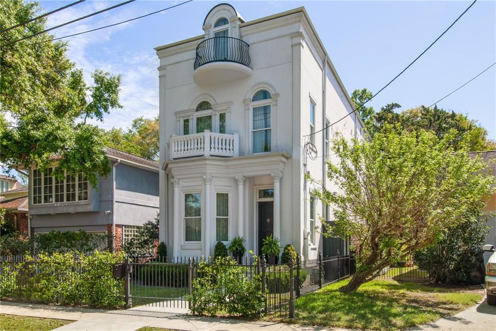 New Orleans, Louisiana 70118, United States, 4 Bedrooms Bedrooms, ,4 BathroomsBathrooms,Residential,Active,102084