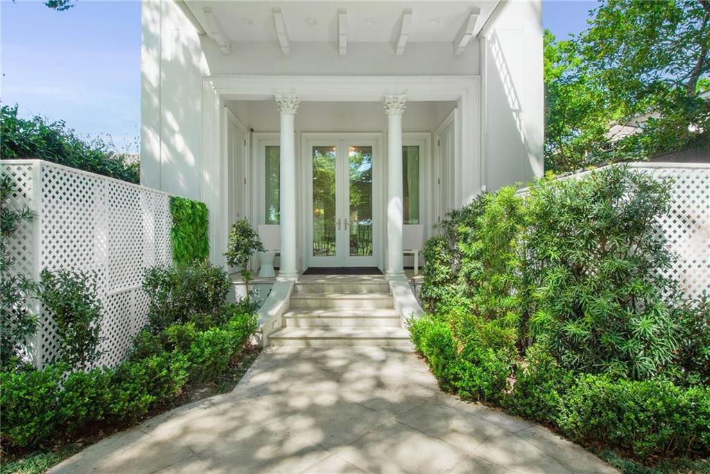 New Orleans, Louisiana 70118, United States, 4 Bedrooms Bedrooms, ,4 BathroomsBathrooms,Residential,Active,102084