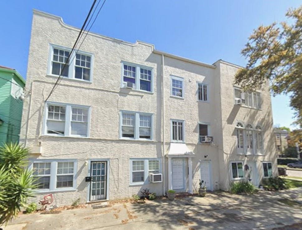 4237 FONTAINEBLEAU Drive