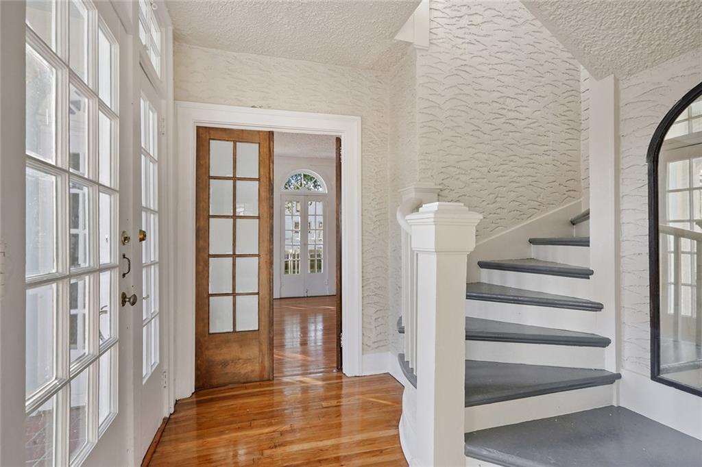 4237 FONTAINEBLEAU Drive