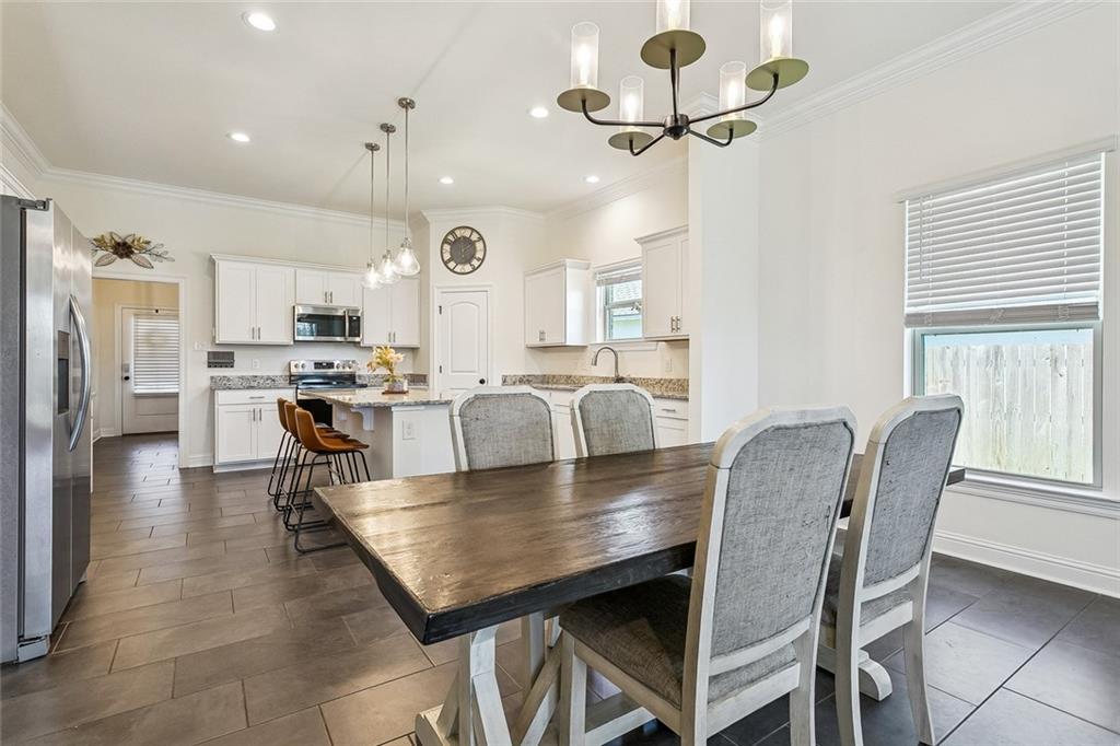 1433 ZACHERY Court