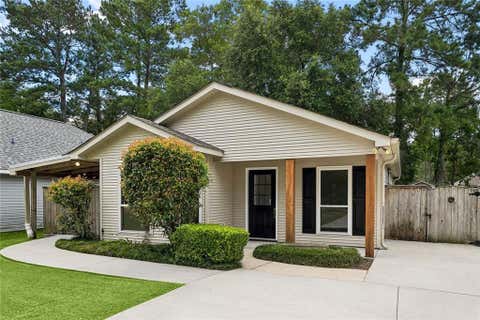 Photo of 136 VISTA Street, Madisonville, LA 70447 (MLS # 2567080)