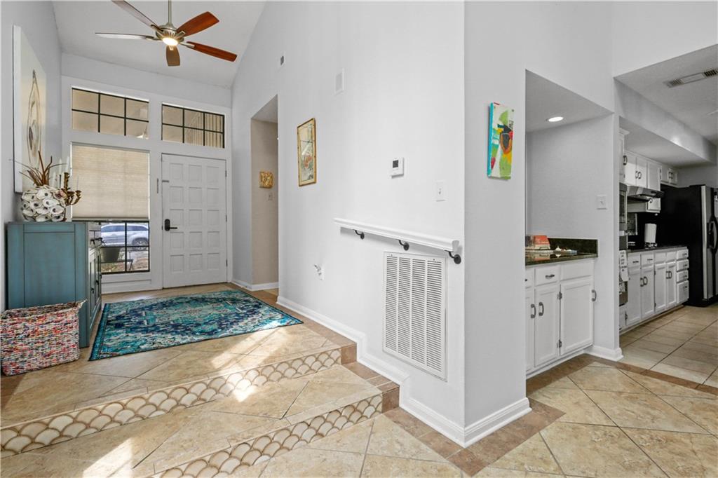 645 TETE LOURS Drive 1