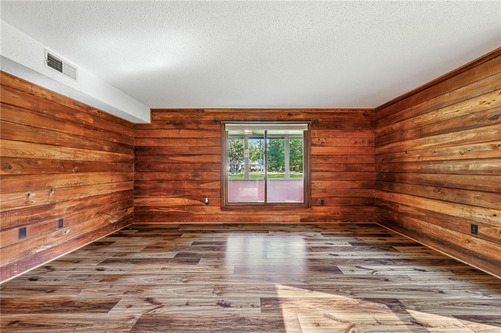 26294 CLOVERLAND Road