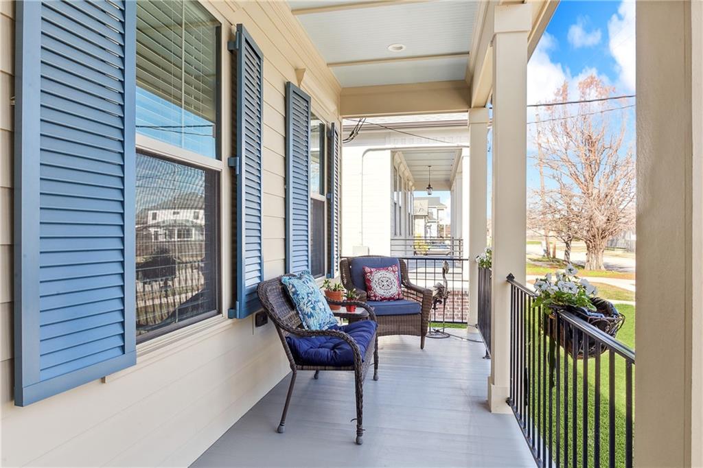 New Orleans, Louisiana 70122, United States, 4 Bedrooms Bedrooms, ,3 BathroomsBathrooms,Residential,Pending,66679