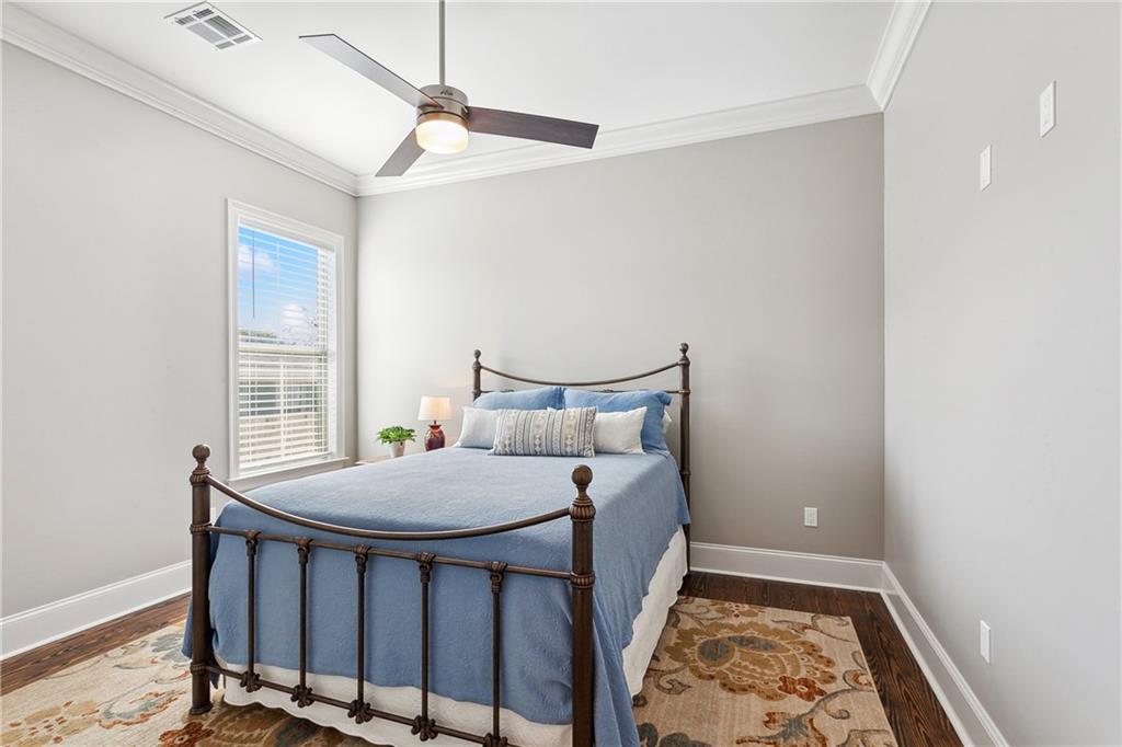 New Orleans, Louisiana 70122, United States, 4 Bedrooms Bedrooms, ,3 BathroomsBathrooms,Residential,Pending,66679