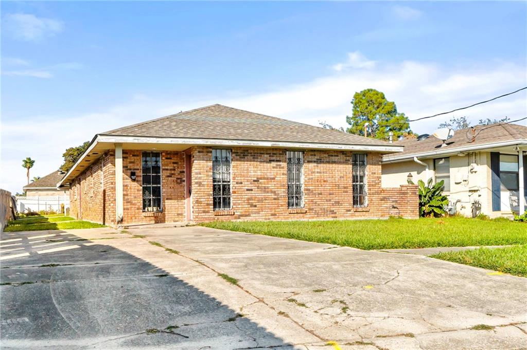 4129 HASTINGS Street