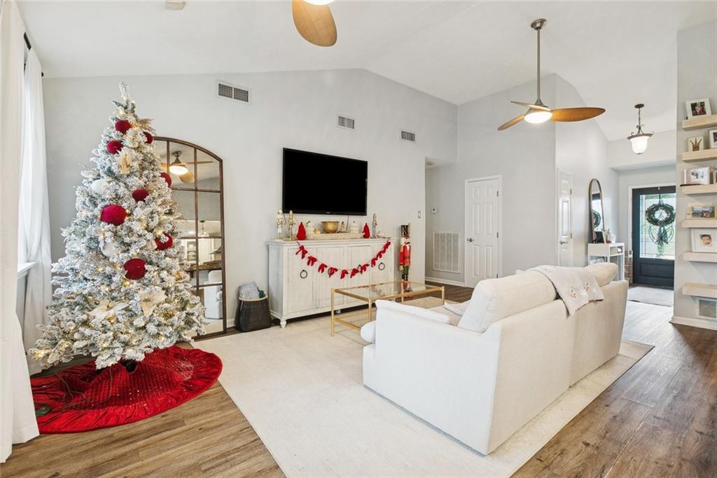 62 DRIFTWOOD Boulevard