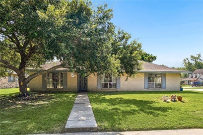 139 KINGSTON Drive Slidell LA 70458