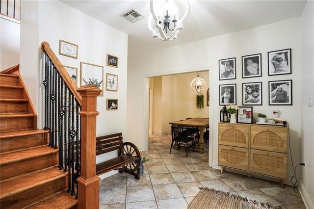 60 BLEU LAKE Drive