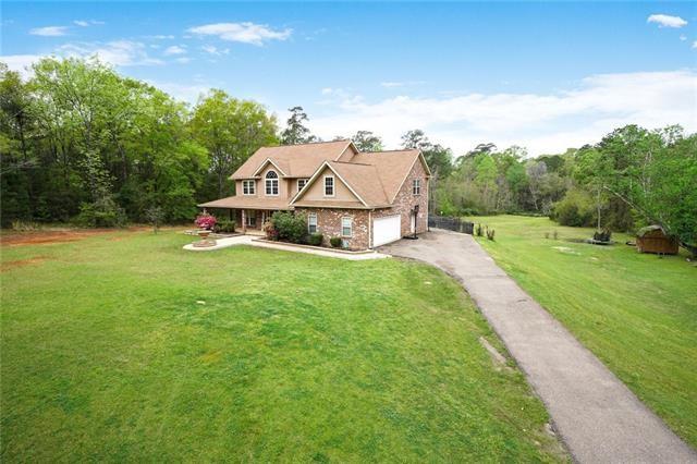 60 BLEU LAKE Drive