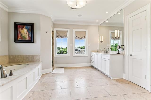River Ridge, Louisiana, 70123, United States, 4 Bedrooms Bedrooms, ,5 BathroomsBathrooms,Residential,Active,2034693