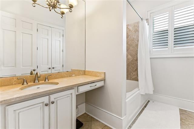 River Ridge, Louisiana, 70123, United States, 4 Bedrooms Bedrooms, ,5 BathroomsBathrooms,Residential,Active,2034693