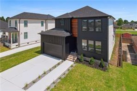 313 LLAMA Drive Arabi LA 70032