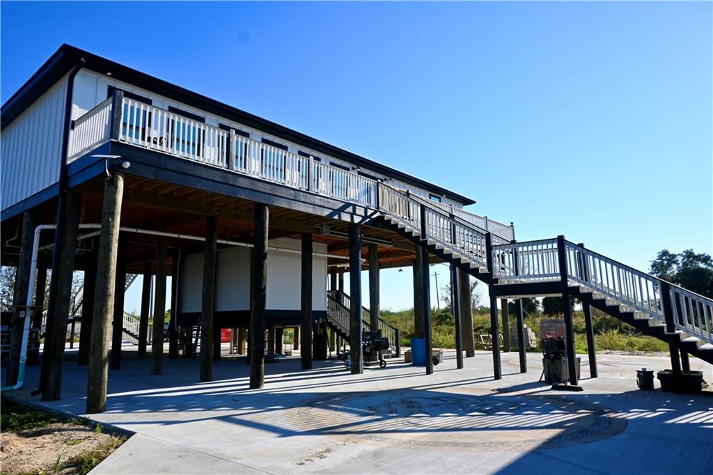 21275 CHEF MENTEUR Highway