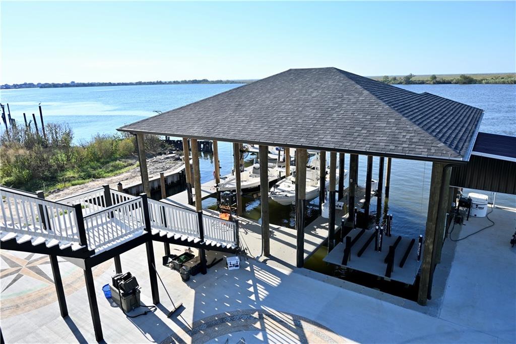 21275 CHEF MENTEUR Highway