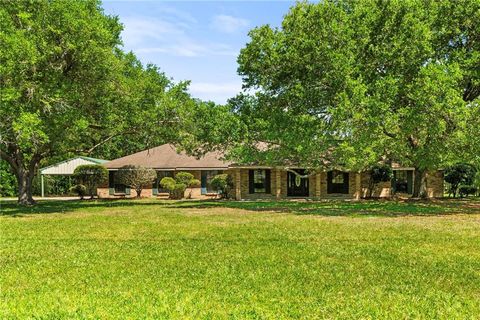 Photo of 104 CAMELOT Drive, Slidell, LA 70460 (MLS # 2553709)
