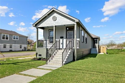 Photo of 29 ST LOUIS Street, Lacombe, LA 70445 (MLS # 2558856)