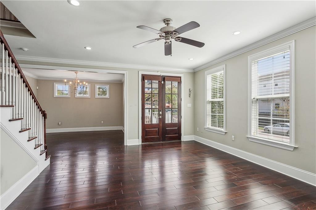 New Orleans, Louisiana 70119, United States, 4 Bedrooms Bedrooms, ,4 BathroomsBathrooms,Residential,Pending,62349