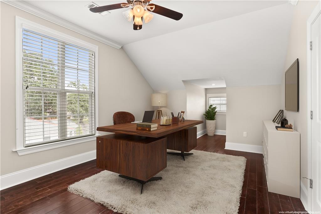 New Orleans, Louisiana 70119, United States, 4 Bedrooms Bedrooms, ,4 BathroomsBathrooms,Residential,Pending,62349