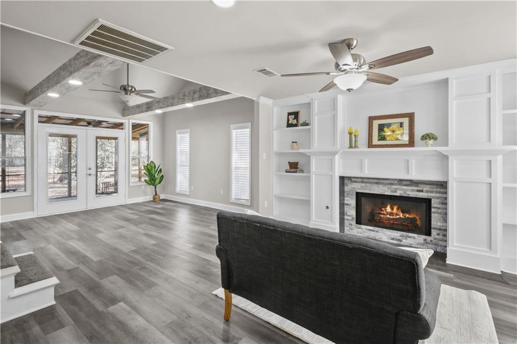 28555 PERSIMMON Lane